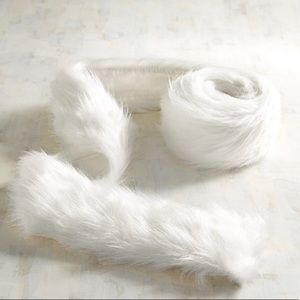 Pier 1 Faux Fur Garland White